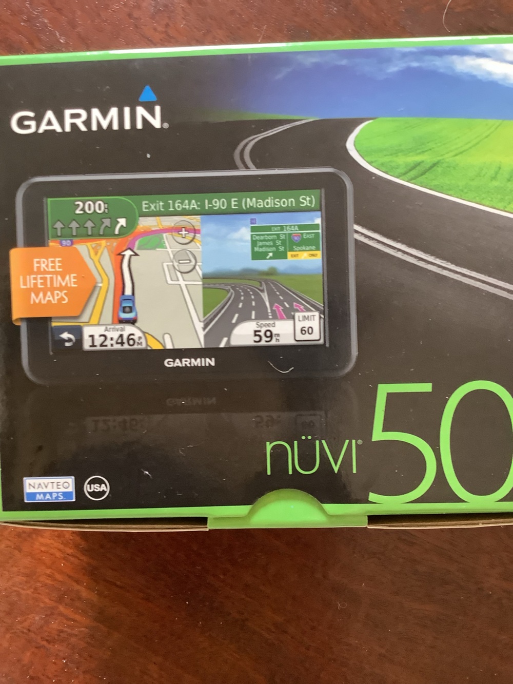BNIB Garmin nüvi 50 GPS Navigator - Black with Green Accents